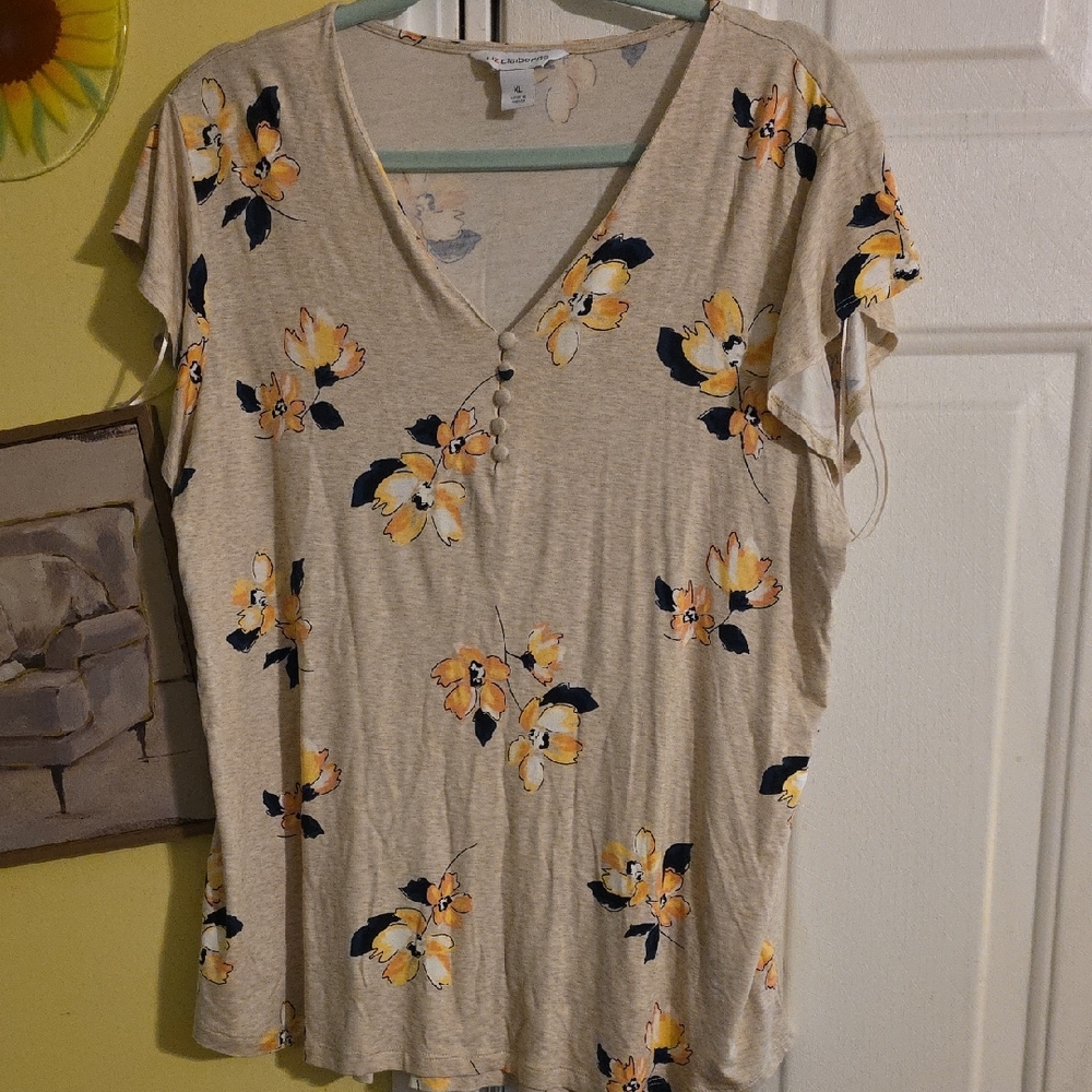 Liz Claiborne Beige Floral V-Neck Blouse